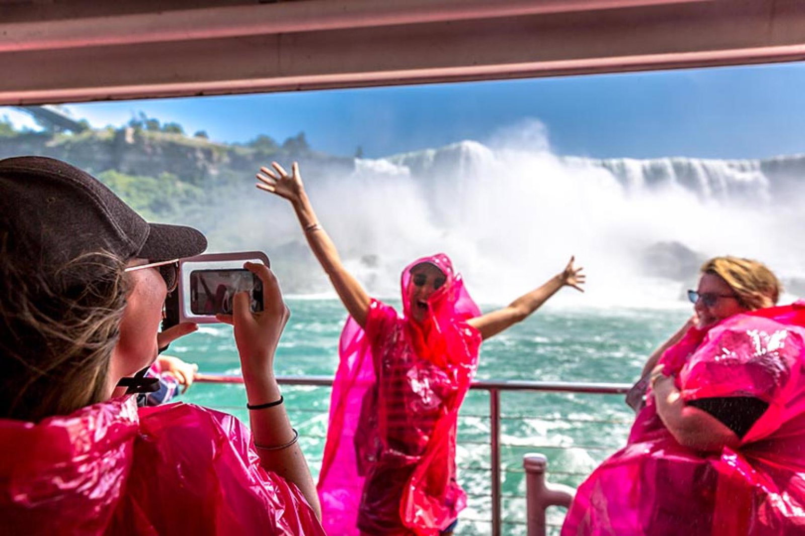 Destination Canada adds new training videos to trade hub