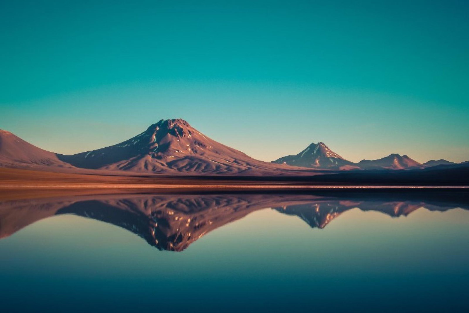 Chile offers spectacular mountain and glacial landscapes, said Dennison (Credit: Vinicius Henrique / Unsplash)