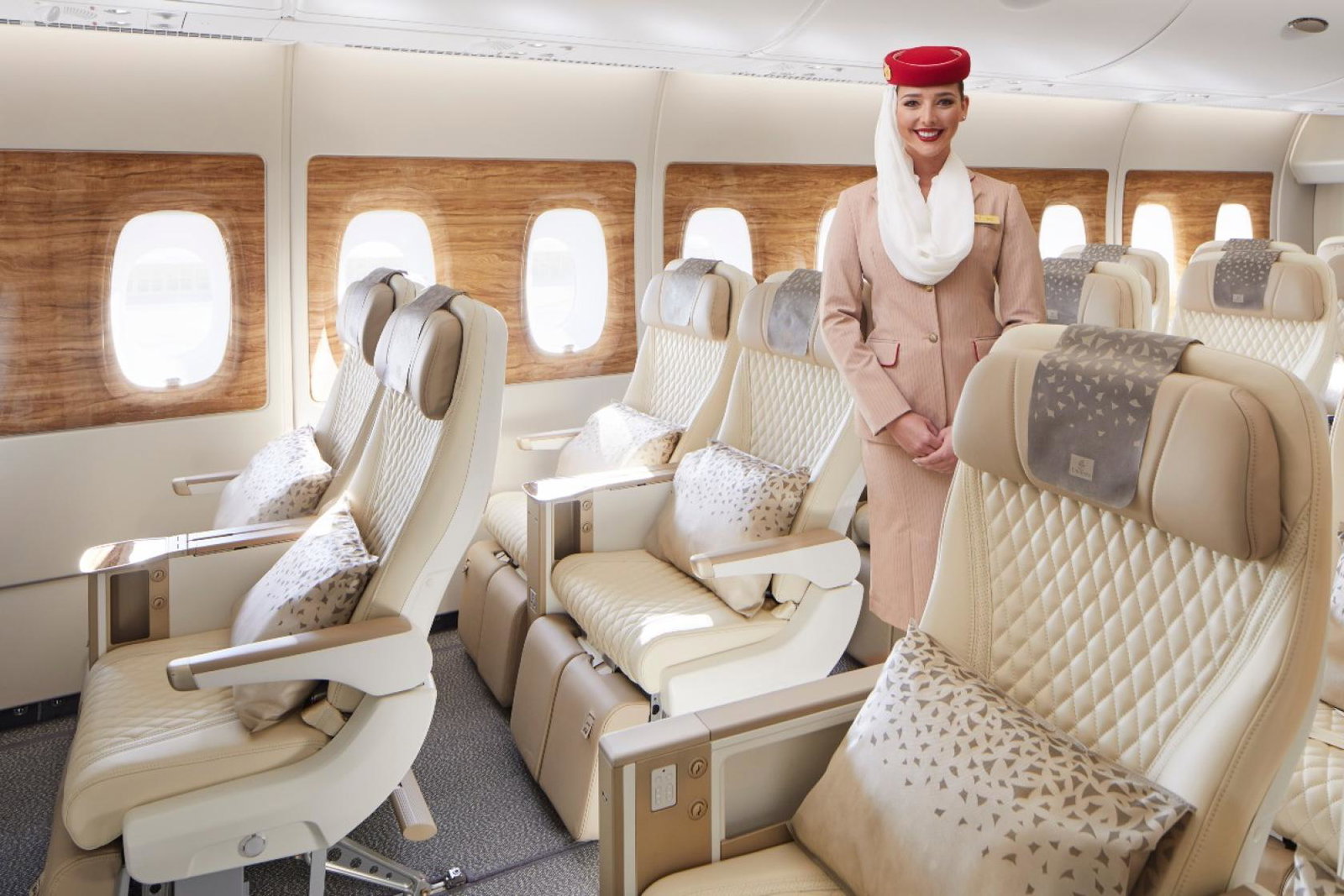Emirates_premium_economy_cabin.jpg