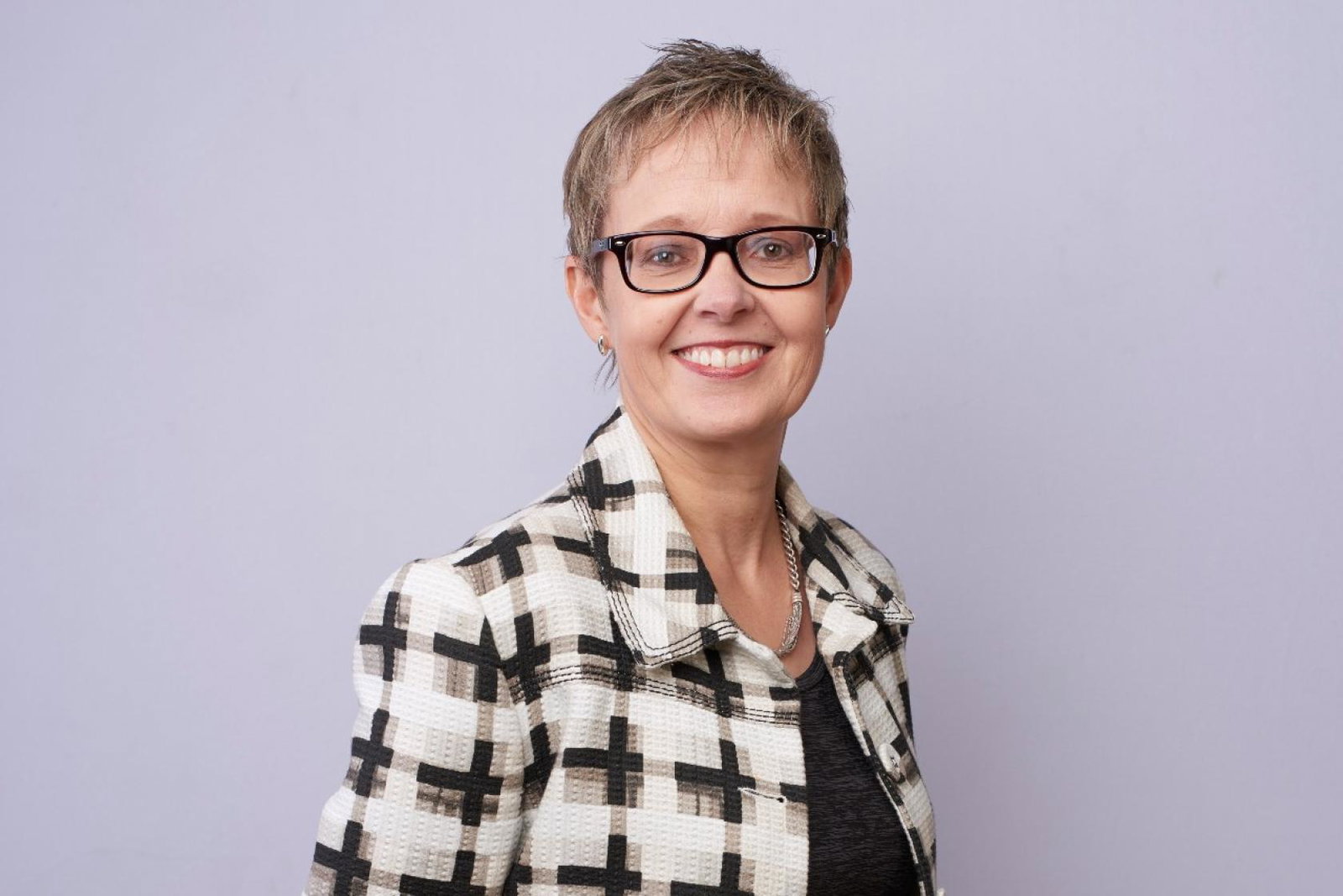 Lynne_Embleton_Aer_Lingus_IAG.jpg