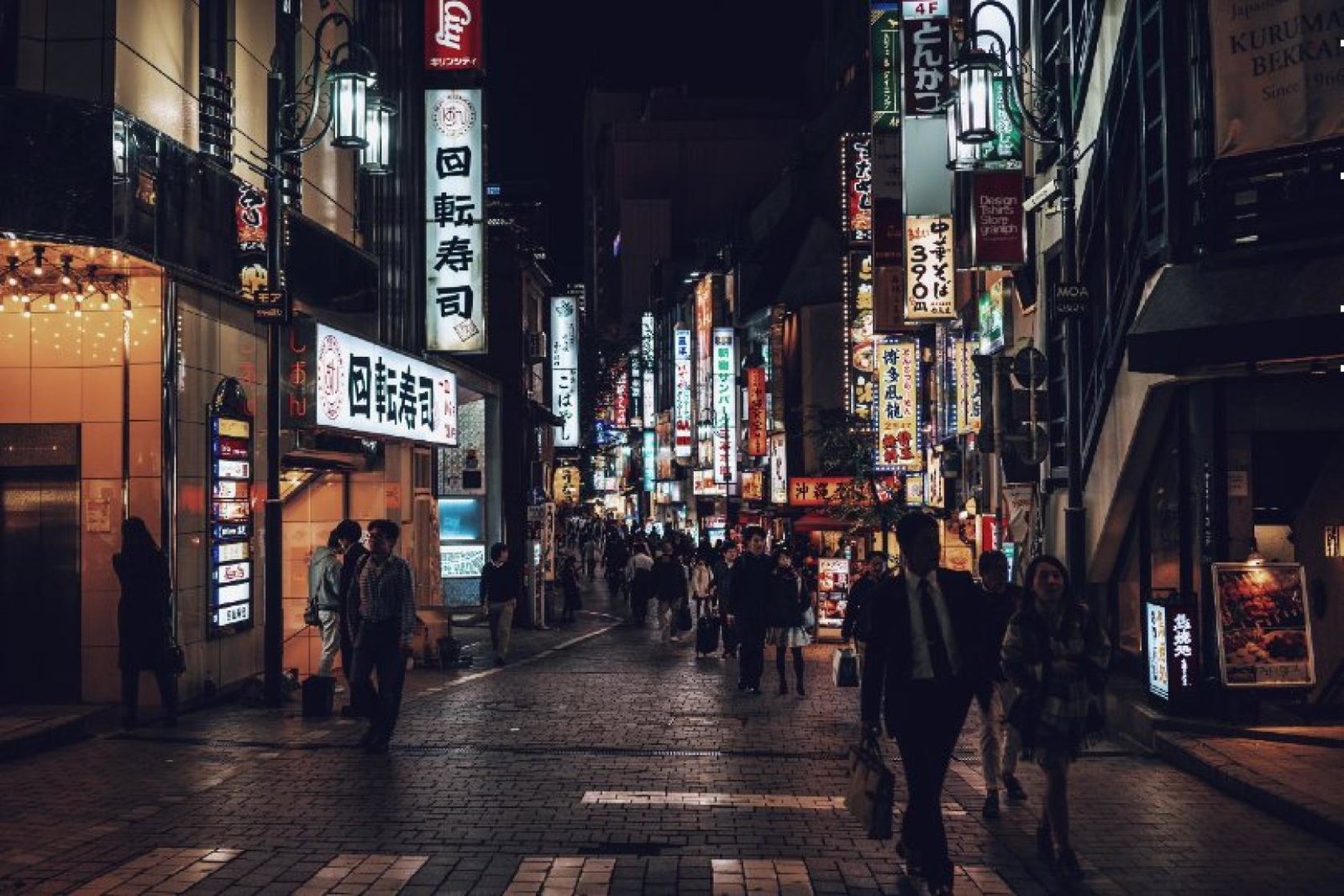 The Tokyo games will take place without overseas fans (Credit: George Kedenberg / Unsplash)