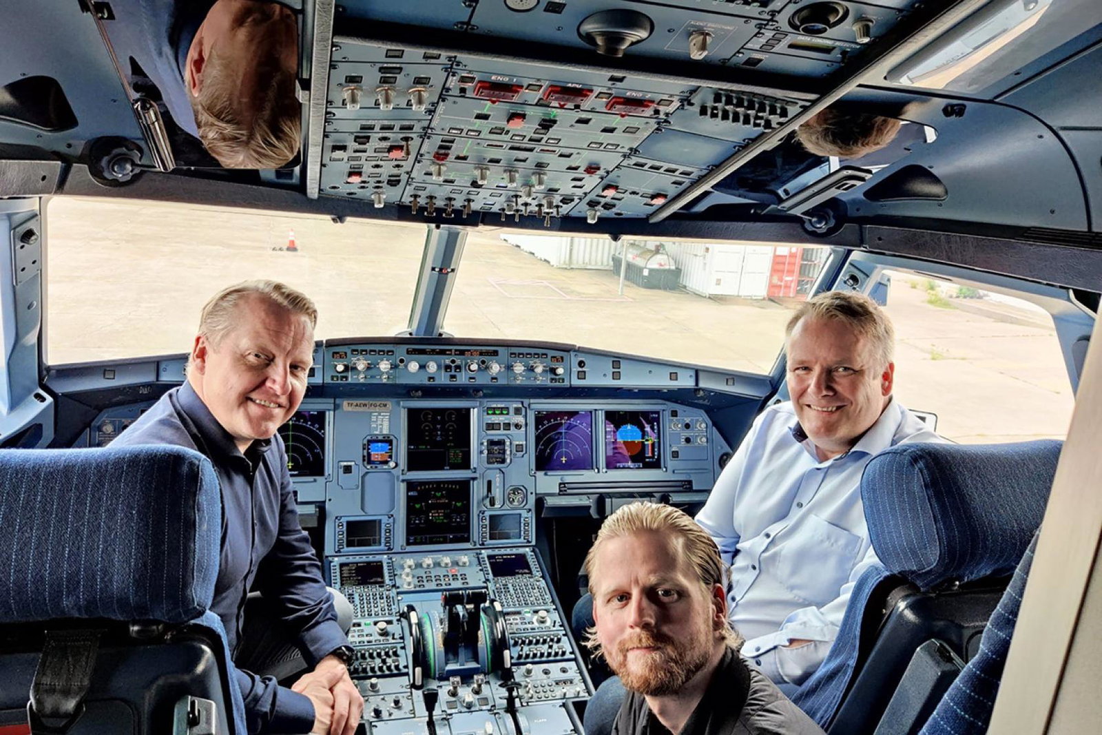 The PLAY management team prepare for the first flight