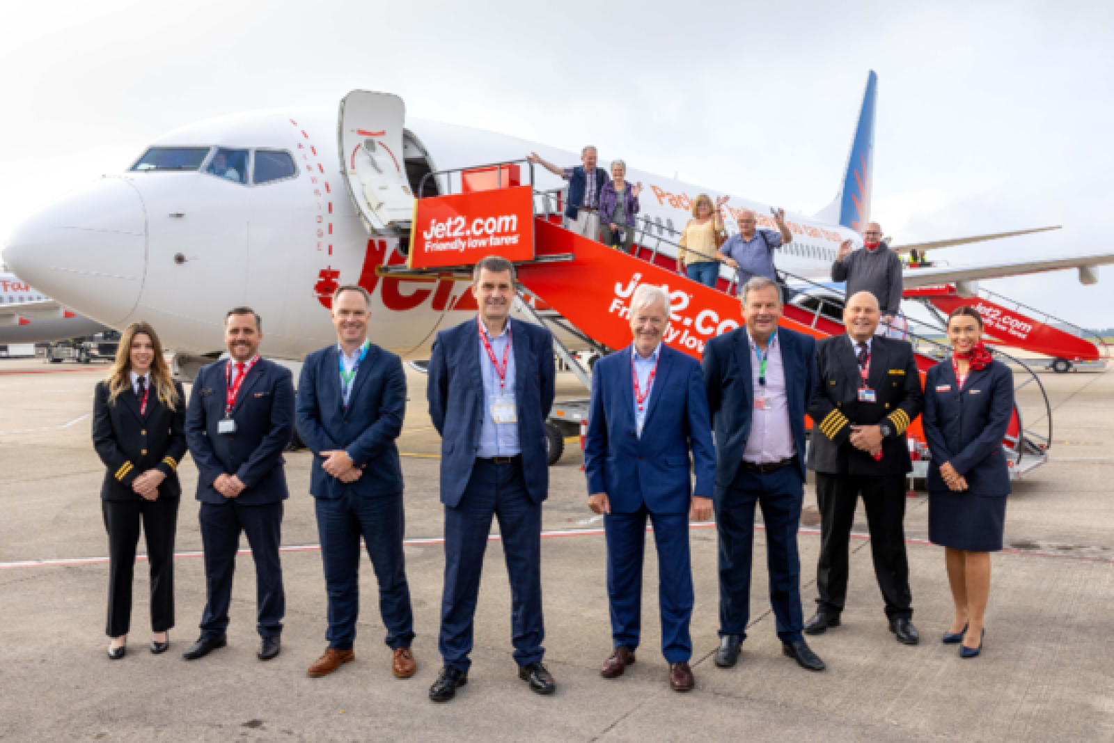 Jet2 Bristol Steve Heapy and Team.png