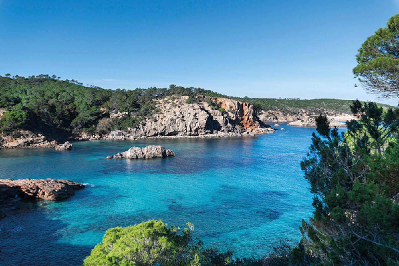 Europe's beaches are drawing visitors despite economic woes
