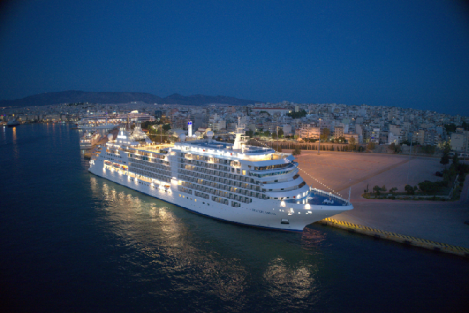 Silversea Cruises' Silver Moon (Credit_ Matthew Scott).png