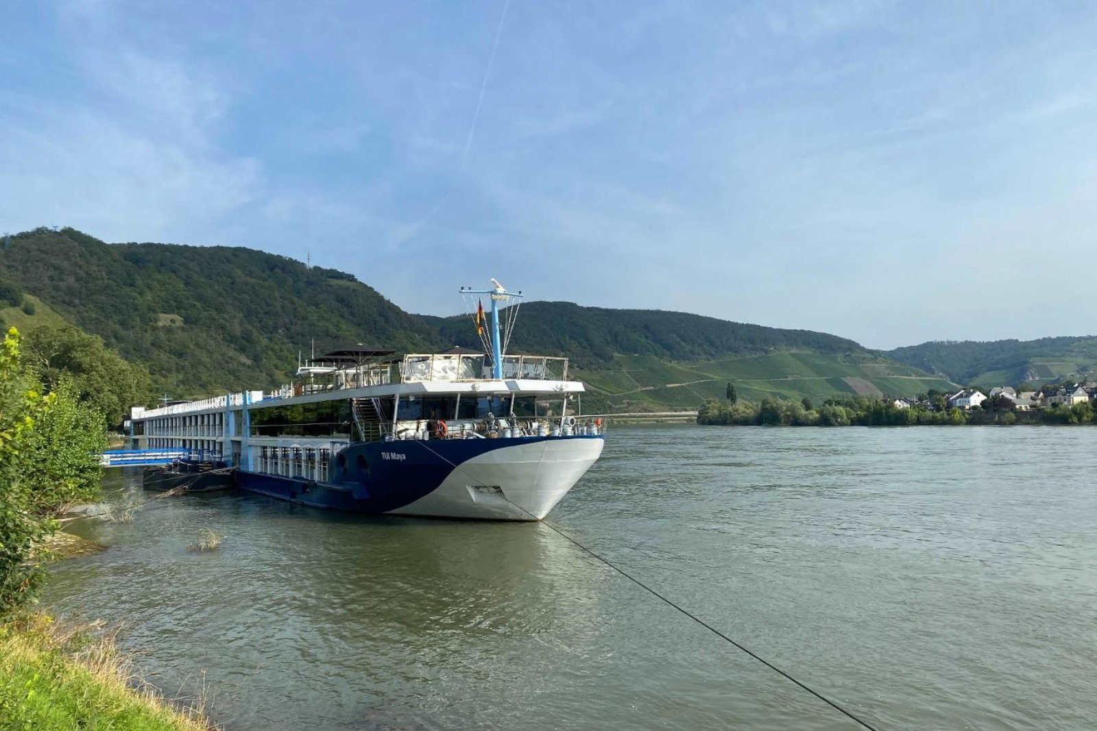 Tui_Maya_river_cruise_ship.jpg