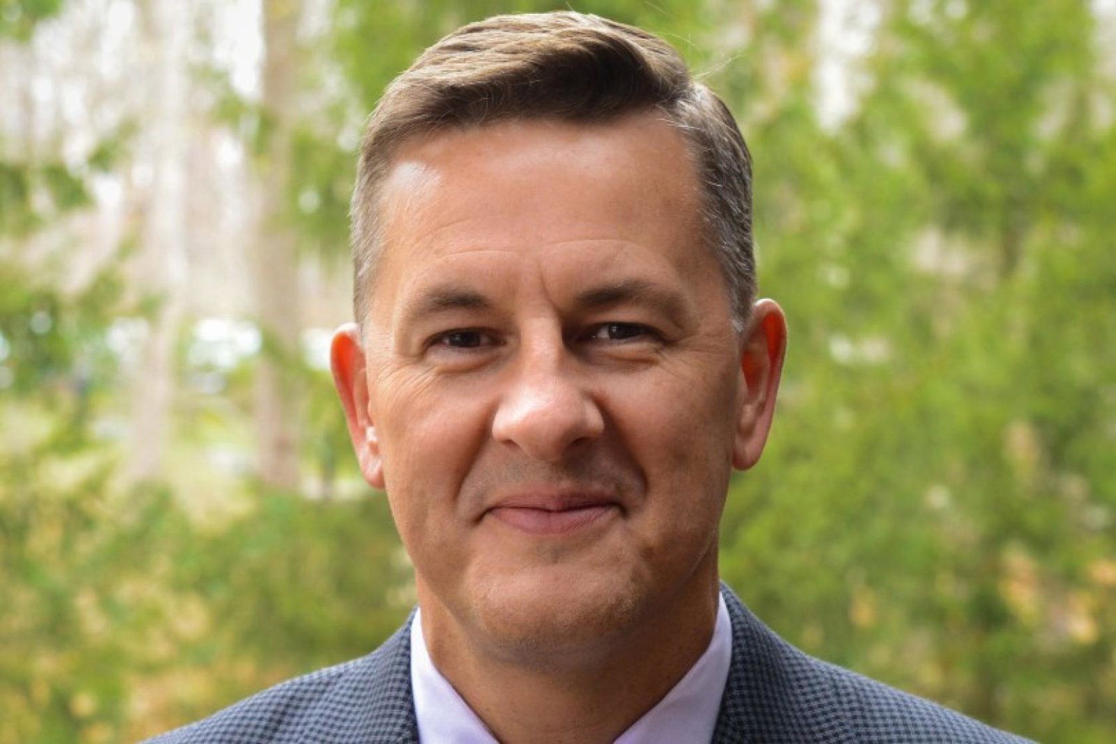 Prior to joining Tauck, Palmer was chief operating officer for the AGX Corporation