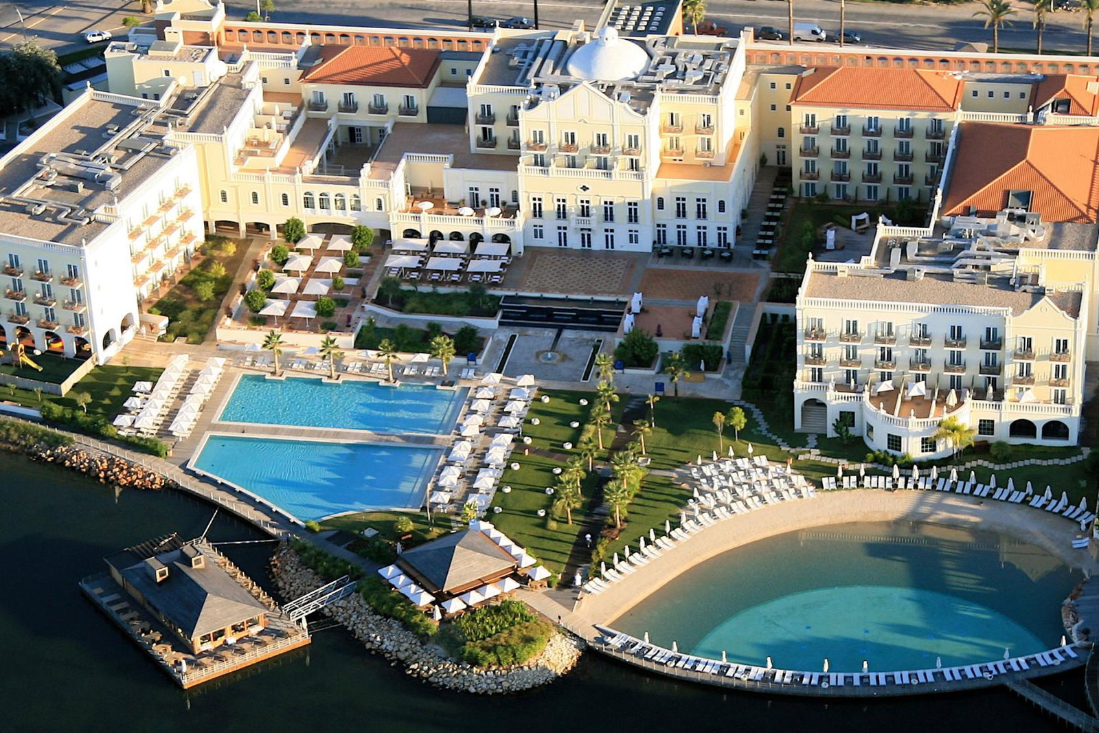 Greek hotel brand Domes is expanding into Portugal with The Lake Spa Resort