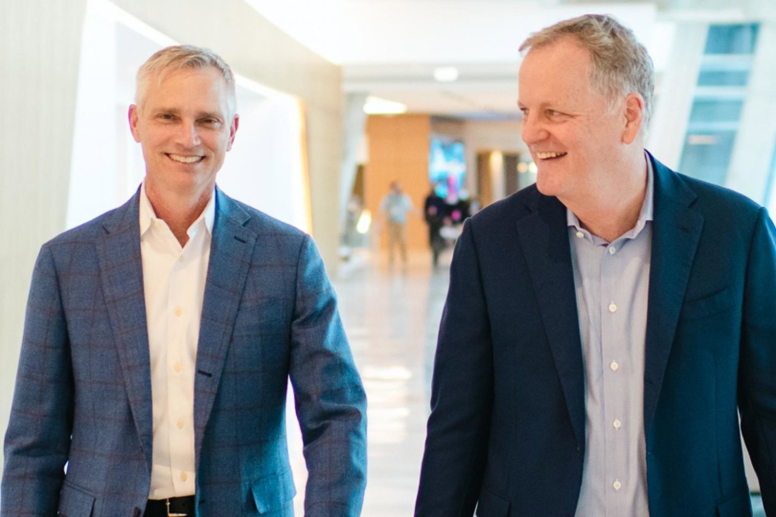 Robert Isom (left) will take up the role after Doug Parker (right) stepped down from the position