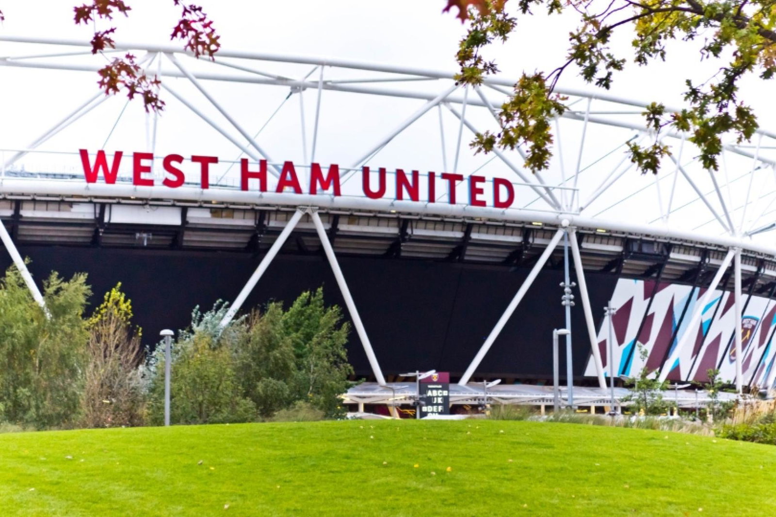 Carrier to  promote its flights and offer more experiences and deals to the football club’s fans
