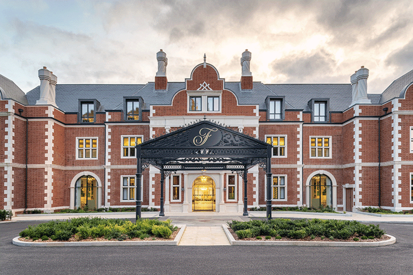 Grand entrance at the new Fairmont Windsor Park