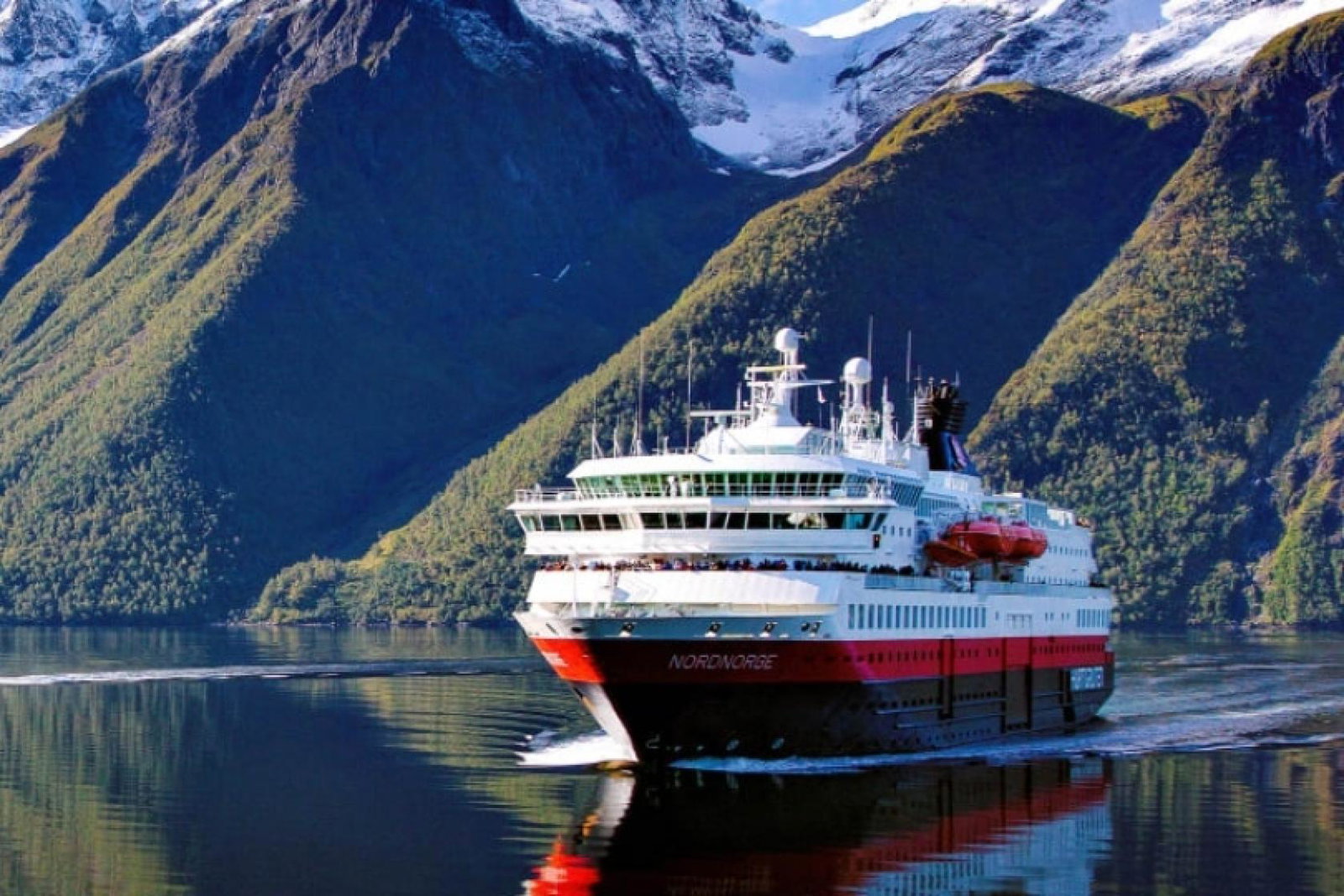 Nordnorge in Hjorundfjorden in Norway (Credit: Fabrice Milochau / Hurtigruten Norway)