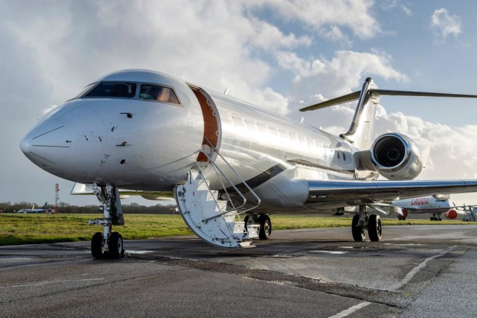 Savile Row Travel and SHY Aviation have agreed a new joint venture