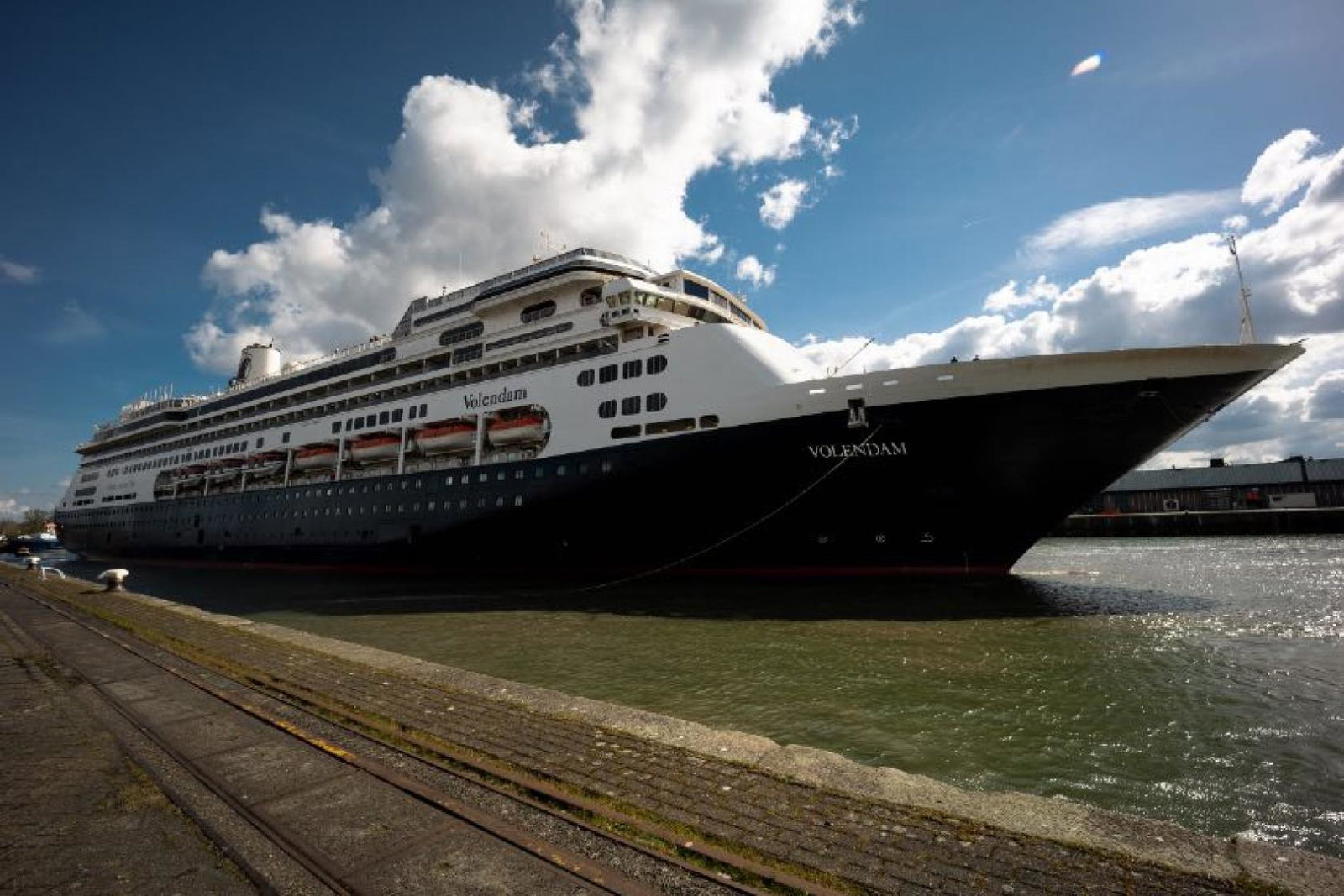 For the final 15 days of testing, Volendam used 100% biofuel 