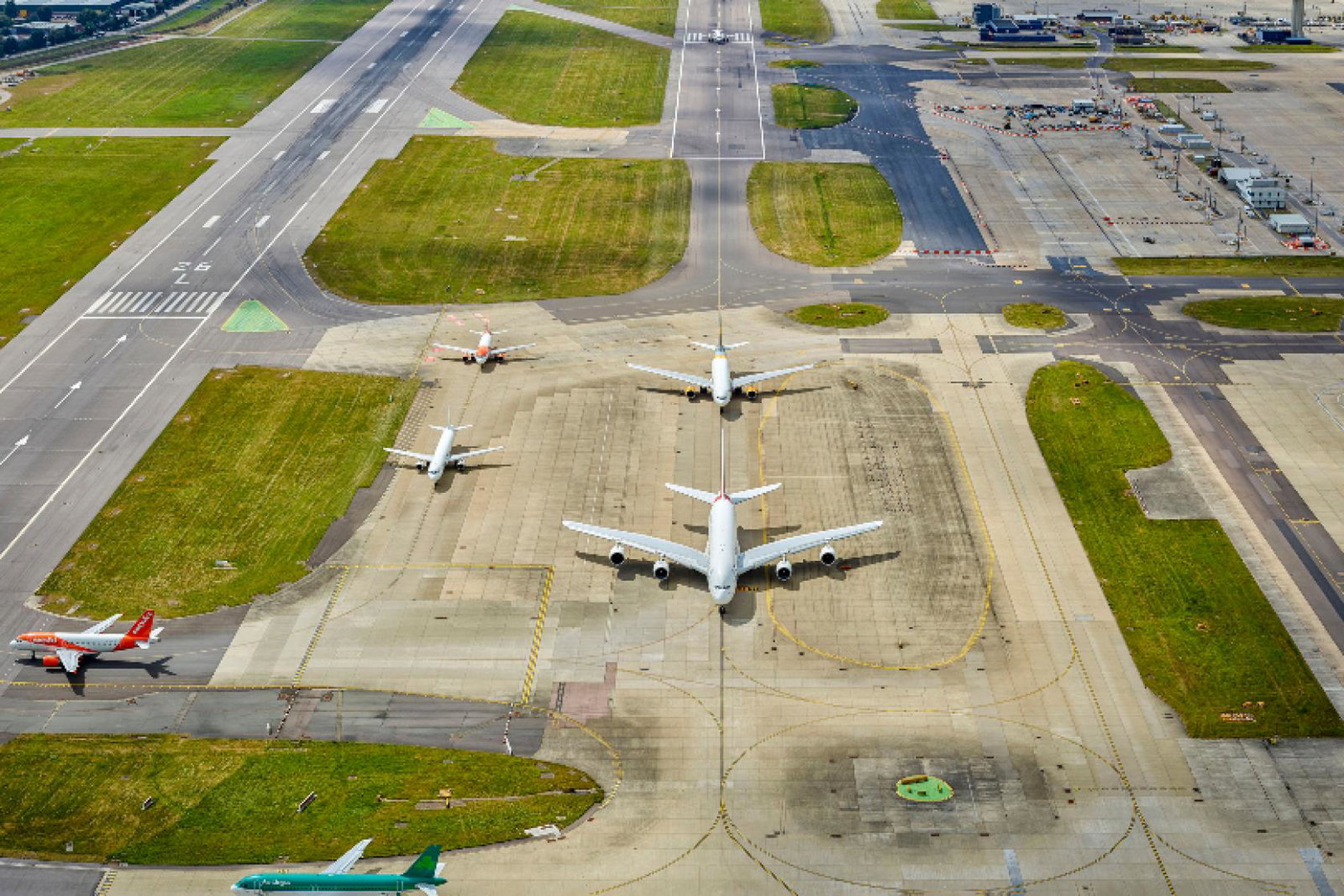 JetBlue will add a second daily service to New York from Gatwick