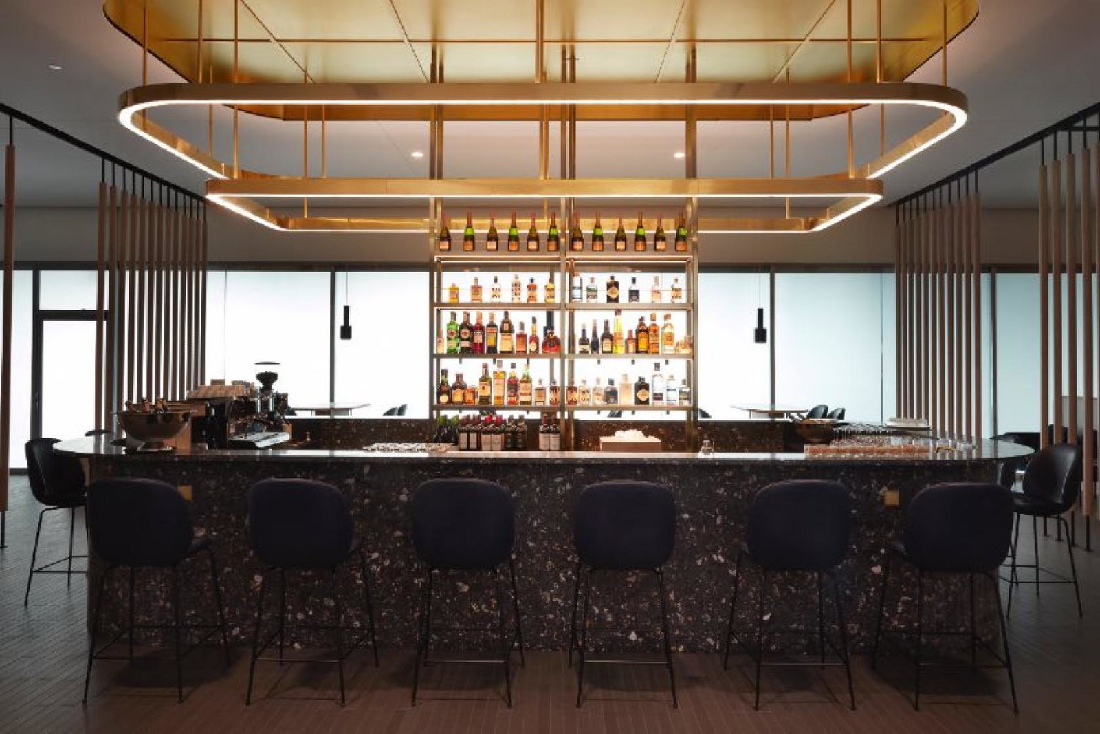 Finnair's Platinum Wing lounge in Helsinki airport has reopened