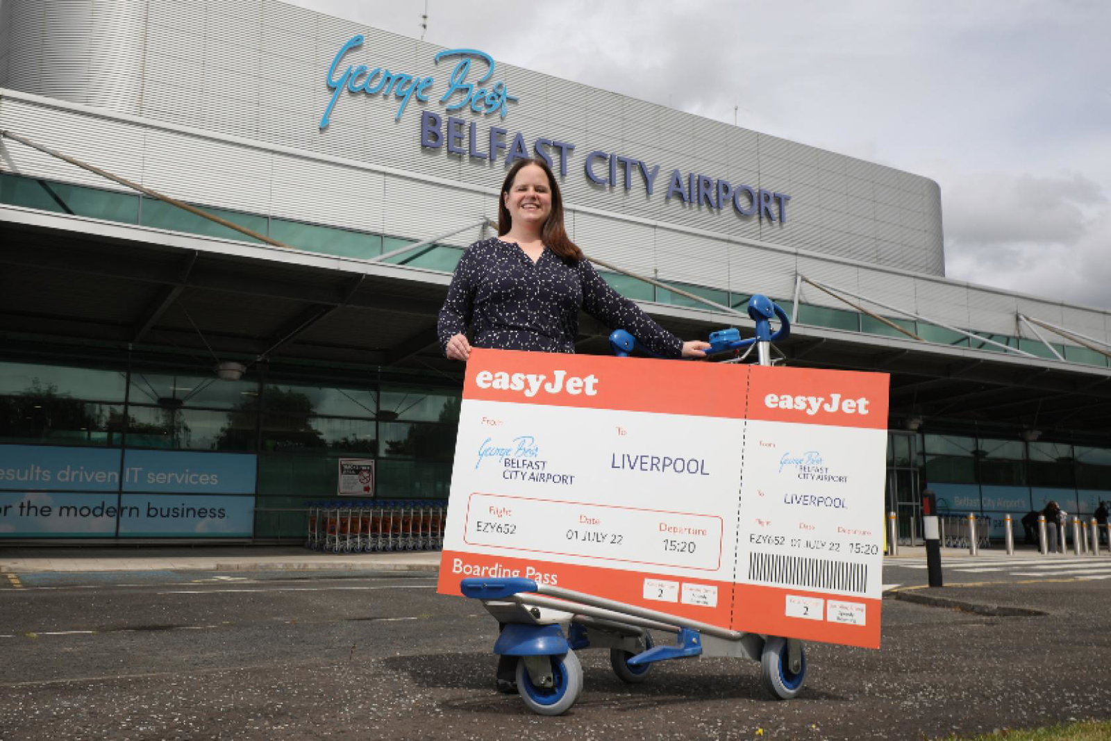 Ellie McGimpsey, aviation development manager at Belfast City airport, welcomed the inaugural Liverpool flight with easyJet