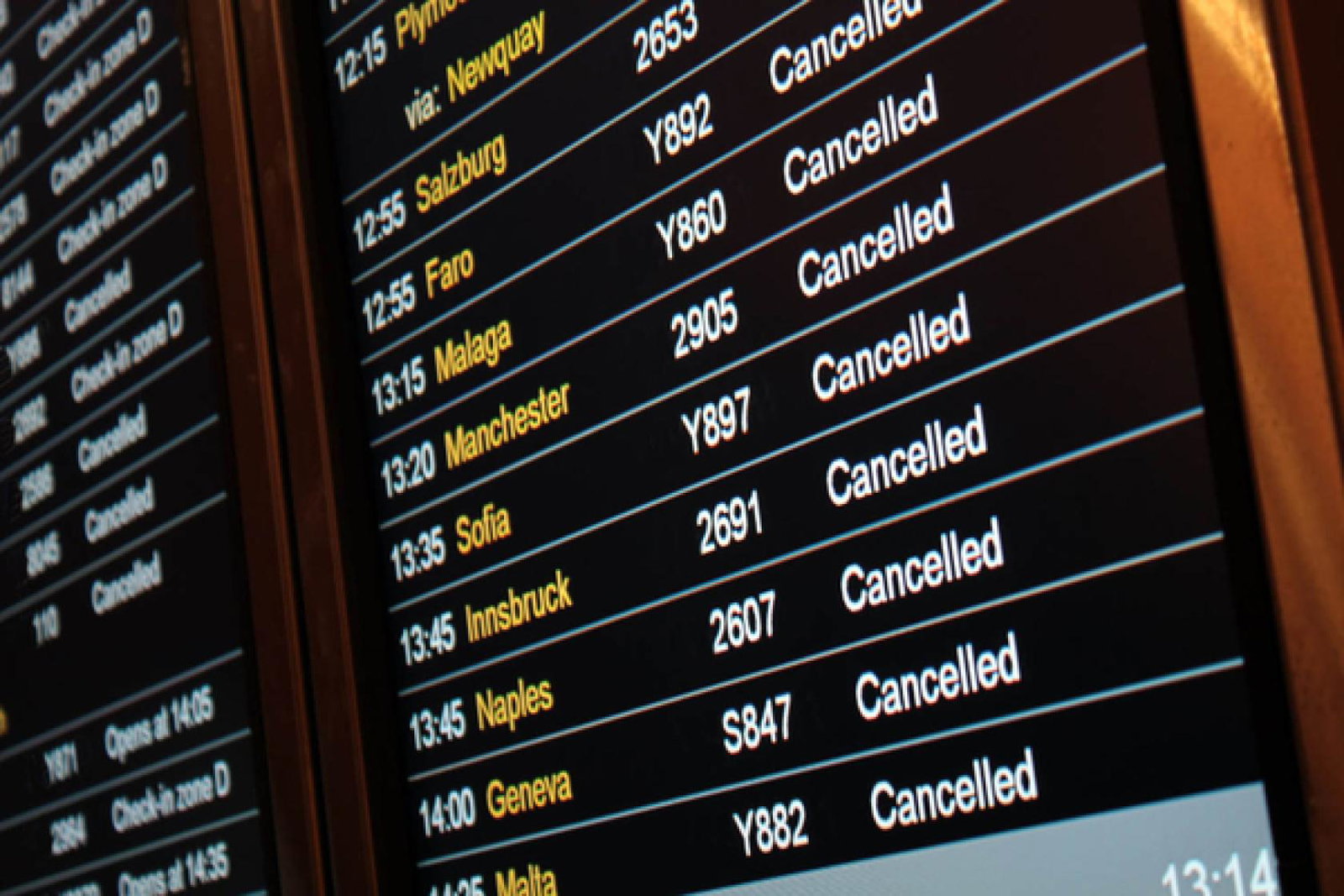 Aviation, cancellation, flights