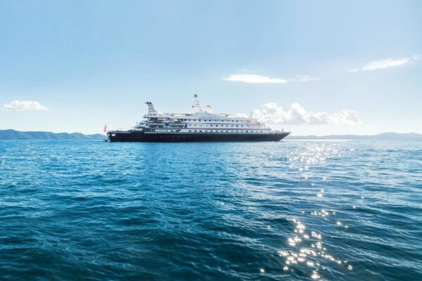The discounts are available on the line’s 56-stateroom twin yachts SeaDream I and SeaDream II