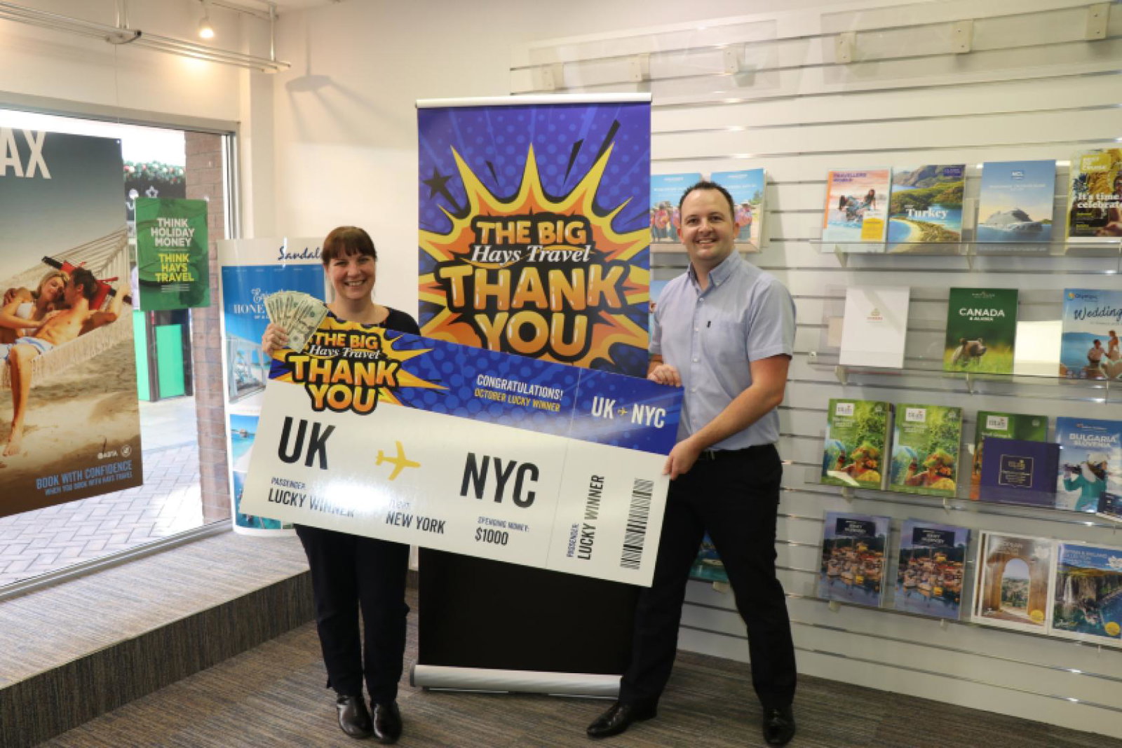 Hays Travel chief operating officer Jonathon Woodall-Johnston presented Emily Richards with the prize