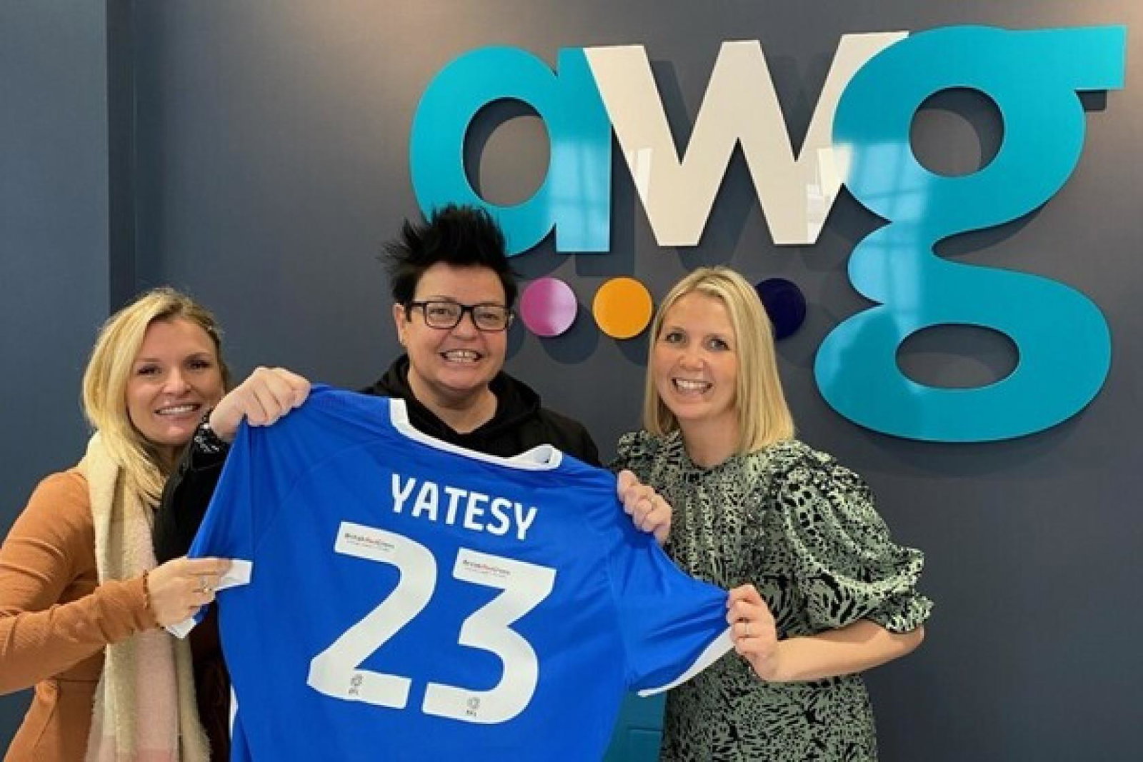 Nicky Yates (centre) with Attraction World's Sarah Ashmore and Kelly Hayre