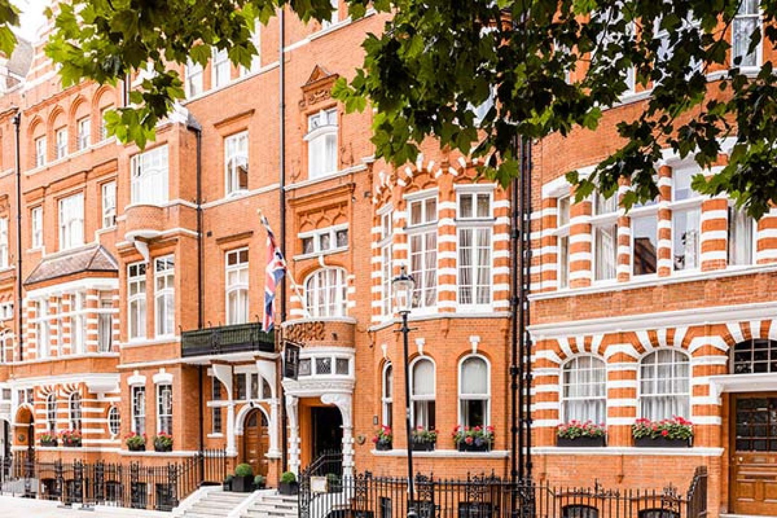 The 35-room property is in a prime spot in central Chelsea 