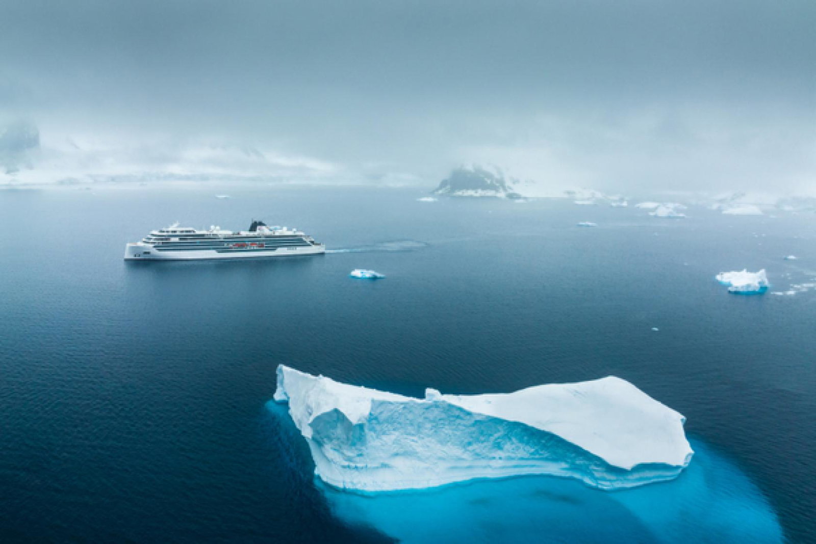 OCTANTIS_Antarctica_Iceberg_Mist.jpg