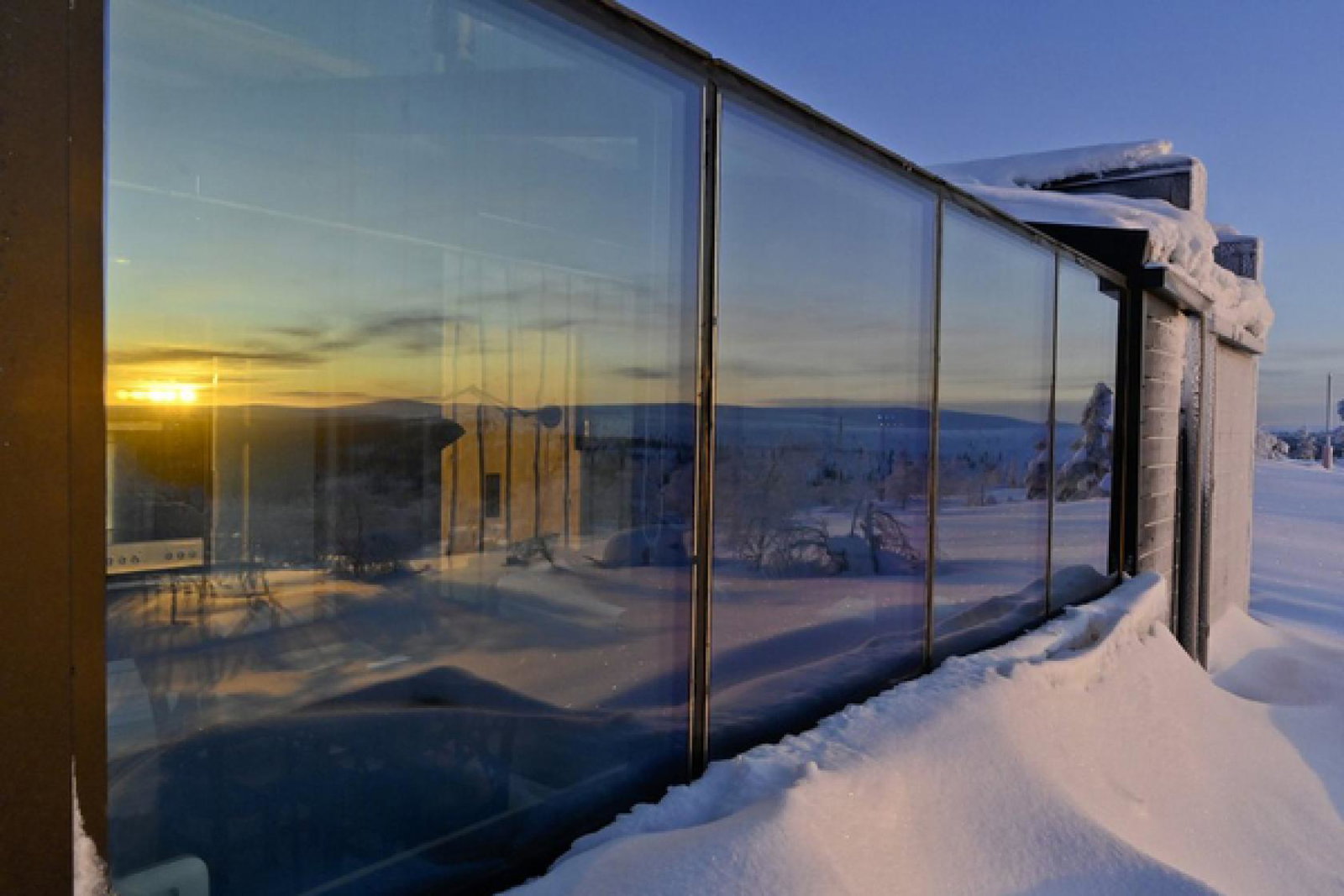 Inghams features new Glass Cube accommodation