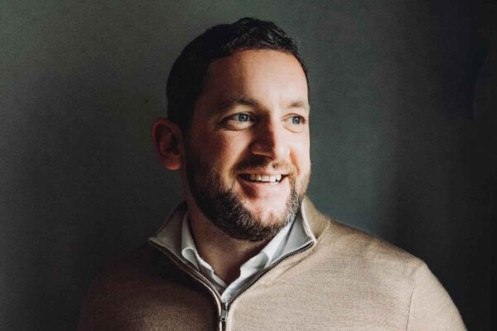 Alex Delamere-White returns to travel with Hurtigruten Expeditions