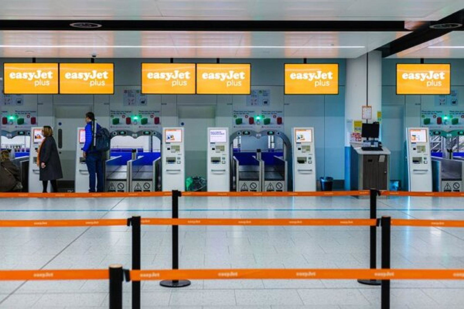 easyJet Gatwick Check In iStock-1473206027 (Credit: iStock)