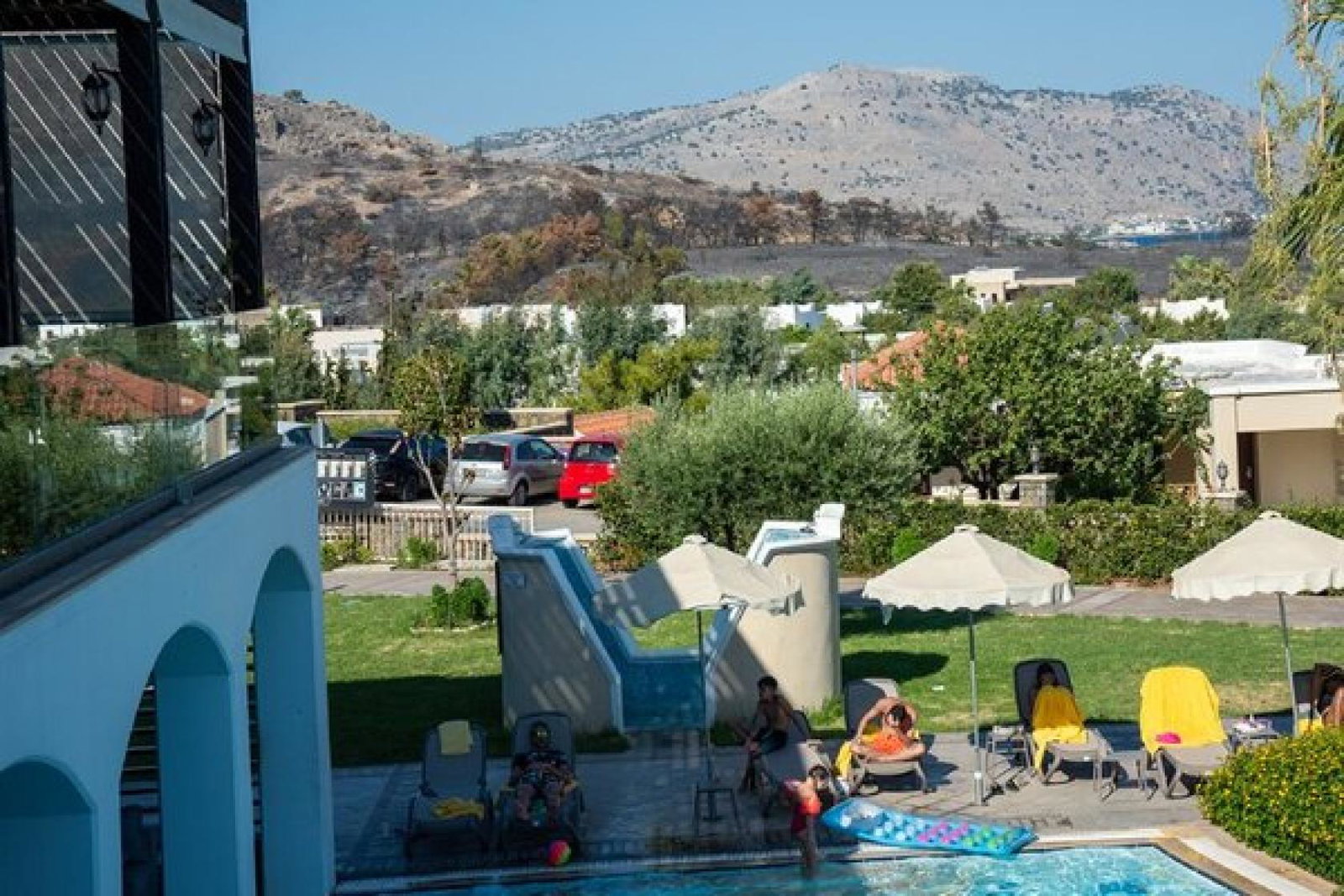 ‘In Rhodes, there is defiance – they won't be beaten by these wildfires’