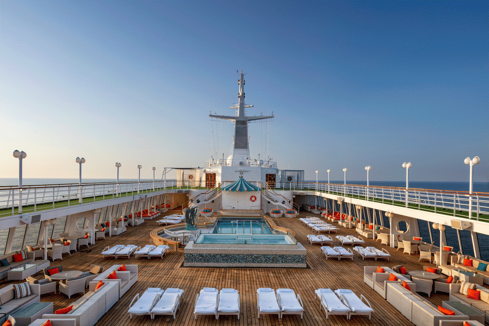 Crystal Symphony seahorse pool