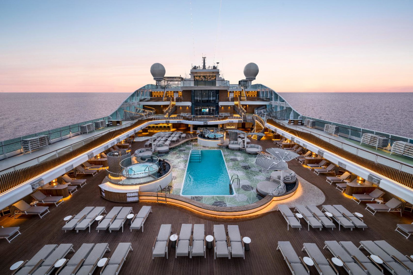 Allura Vista-Pool Deck-fotor-20230912172629.jpg
