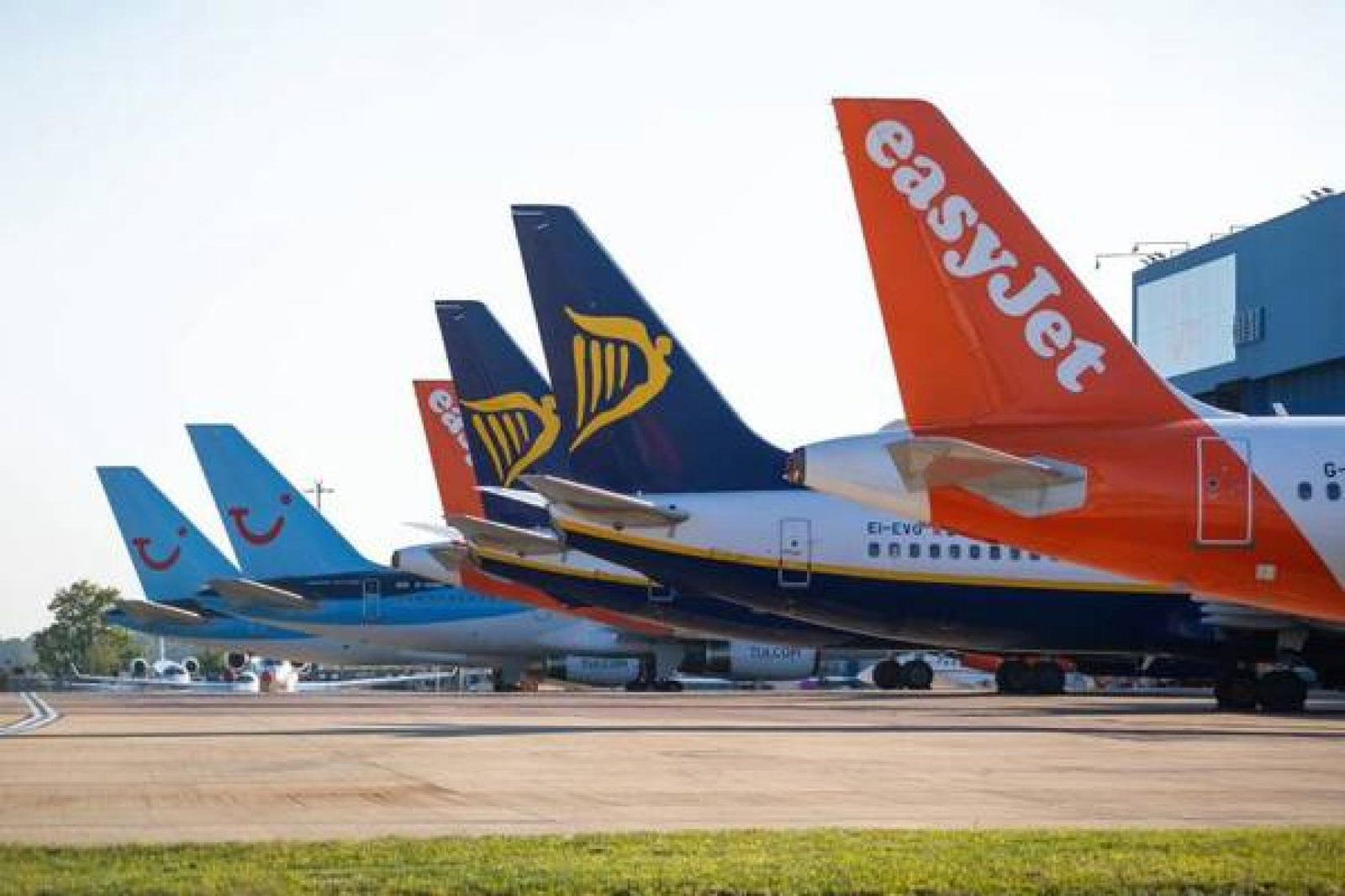 EasyJet Ryanair Tui tailfin iStock-1223251522 (Credit: iStock)