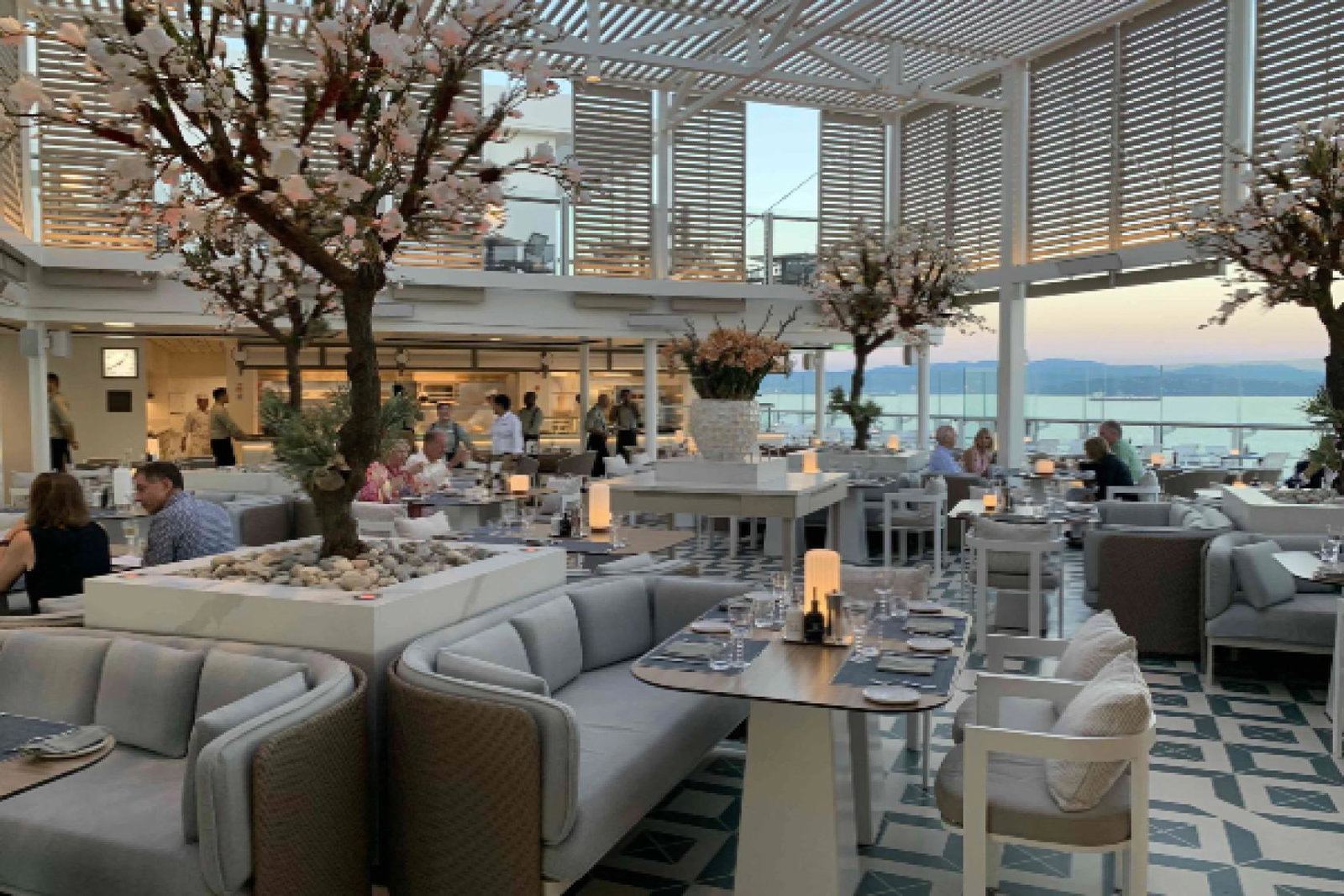 Silver_Nova_Marquee_Lounge.jpg