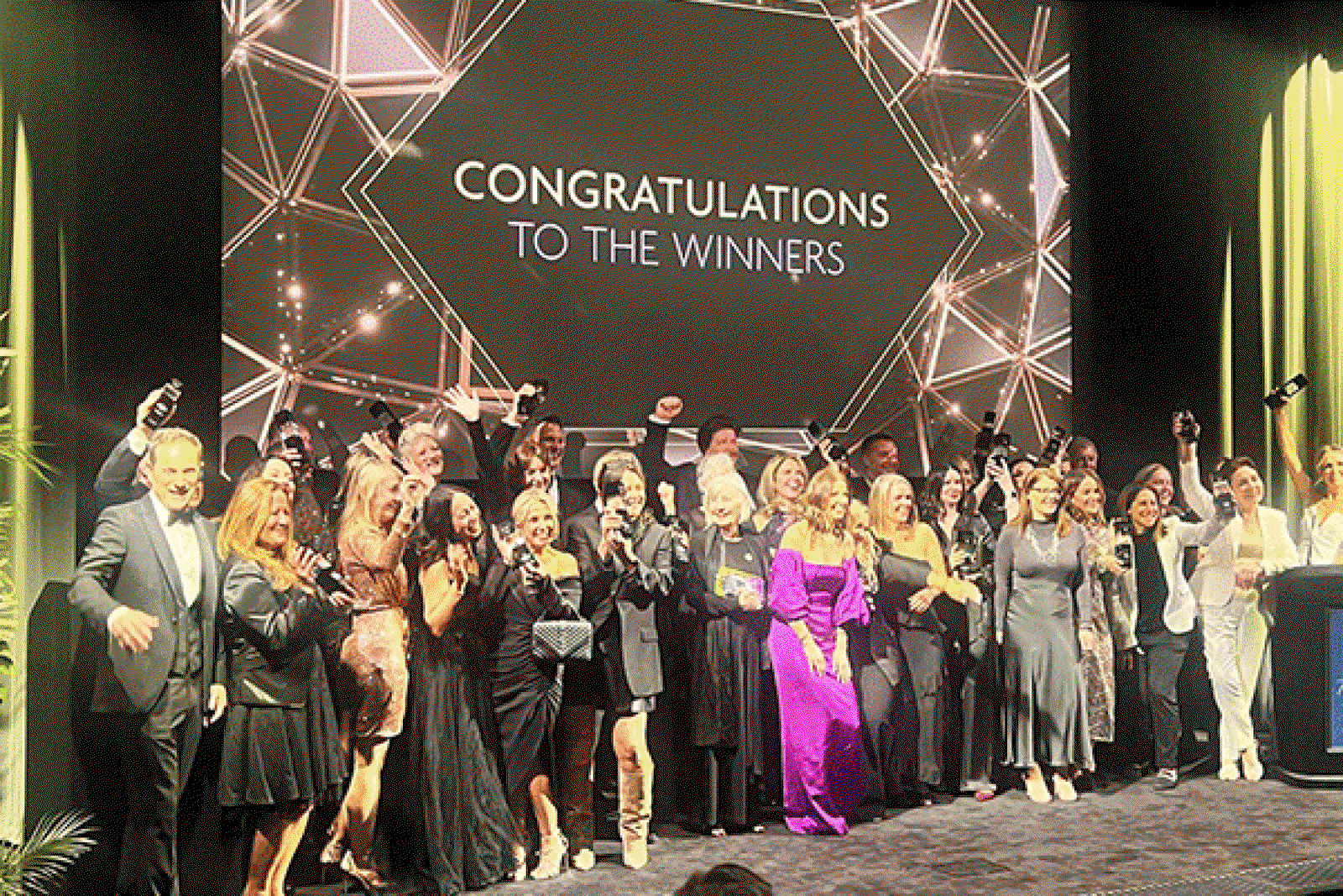 Carrier hails agents for their support in driving operator's best ever year