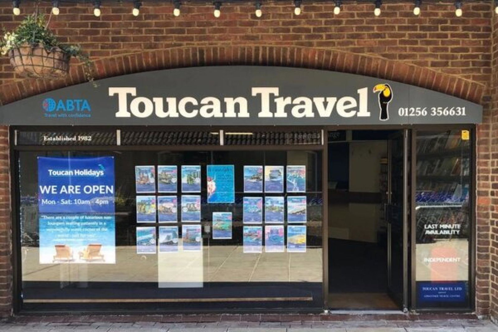 Toucan Travel Chineham.jpg