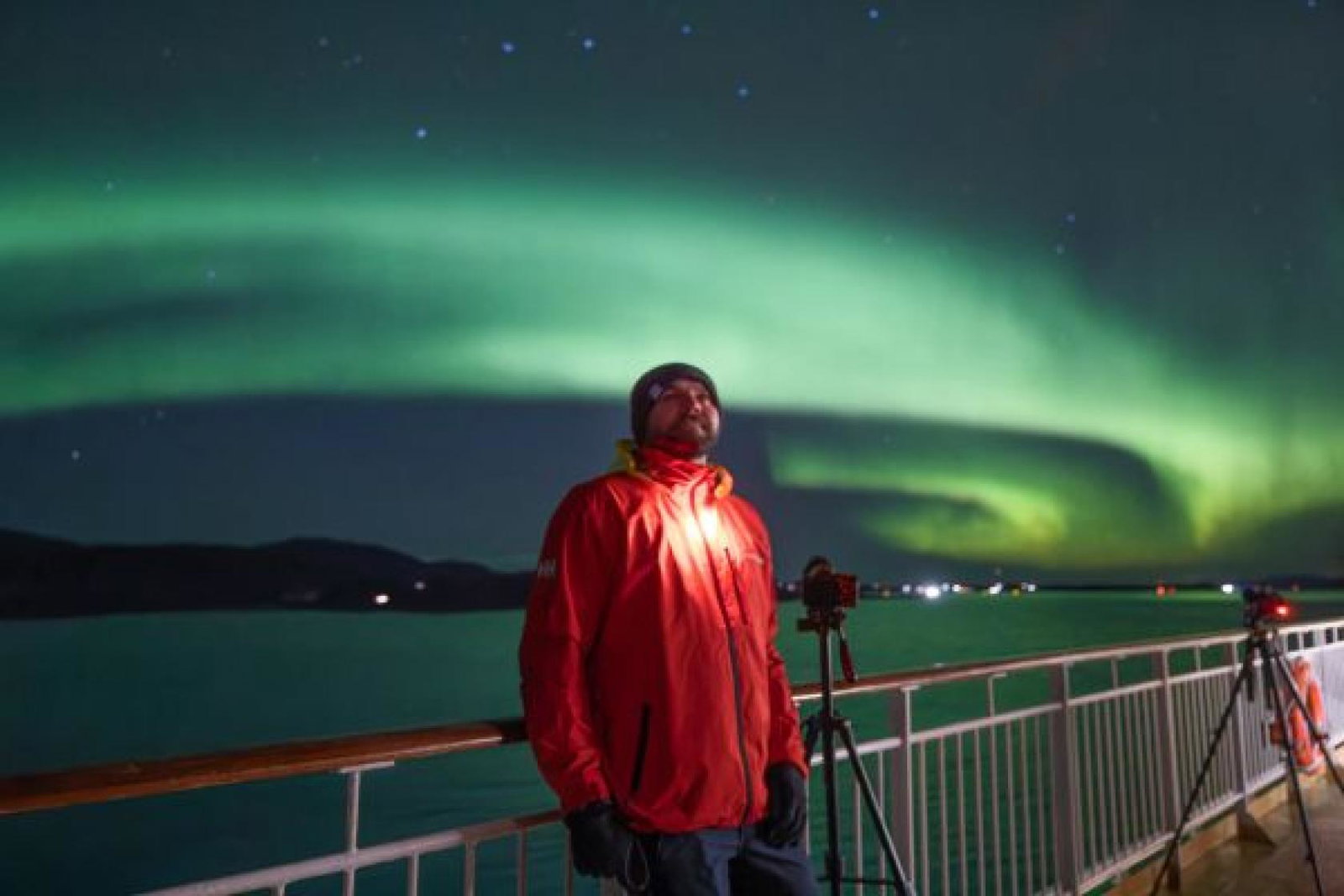 Tom Kerss joins Hurtigruten as a Northern Lights expert 