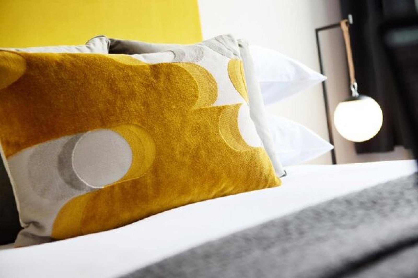 bed_room_accommodation_bed_bank_bedbank_iStock-2022349656