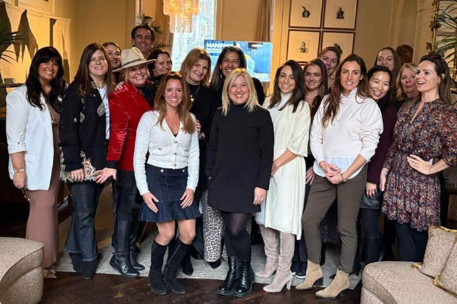 Travel_Sisterhood_group