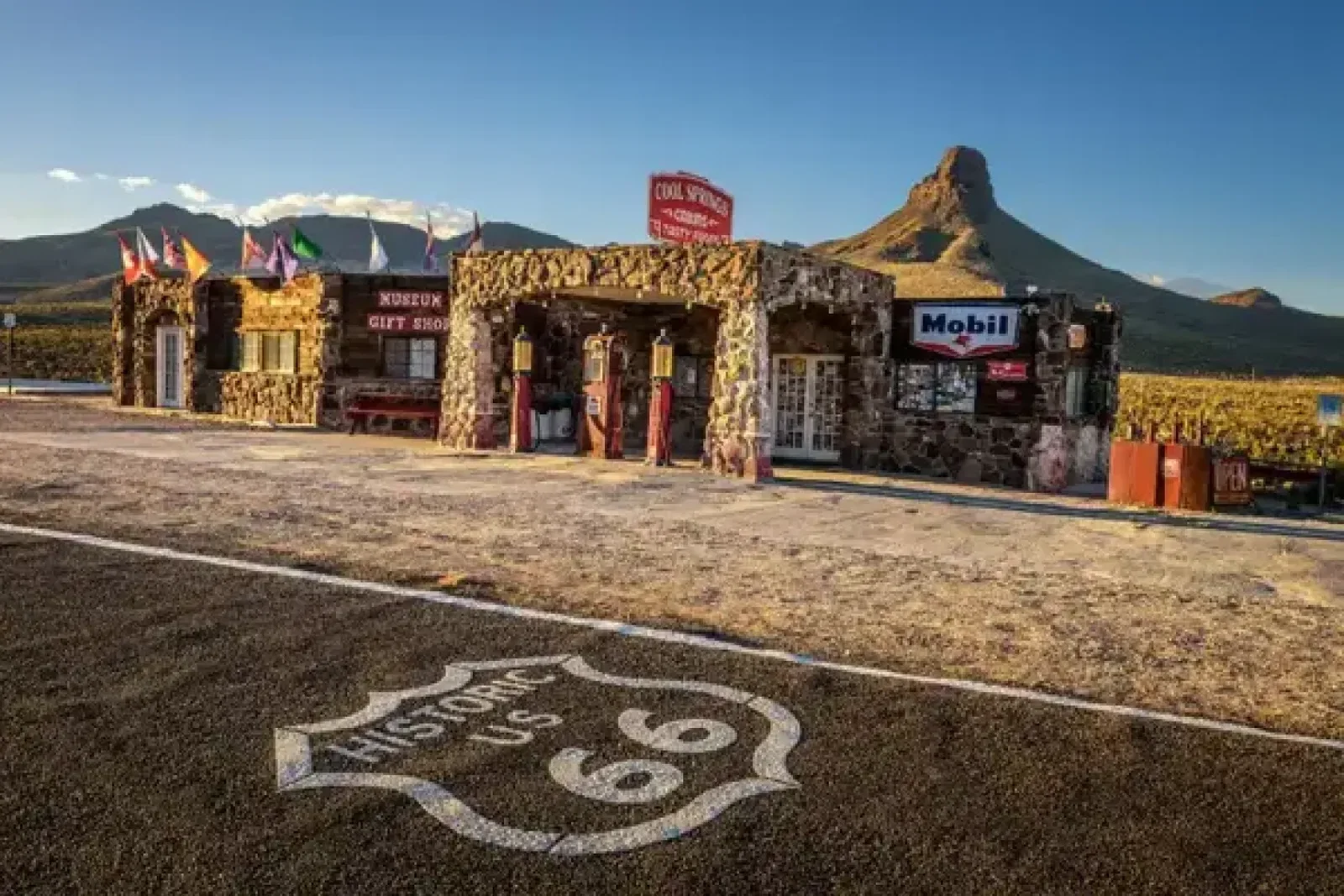 Rebuilt Cool Springs station on historic Route 66 Mojave Arizona (Credit: iStock / miroslav_1)