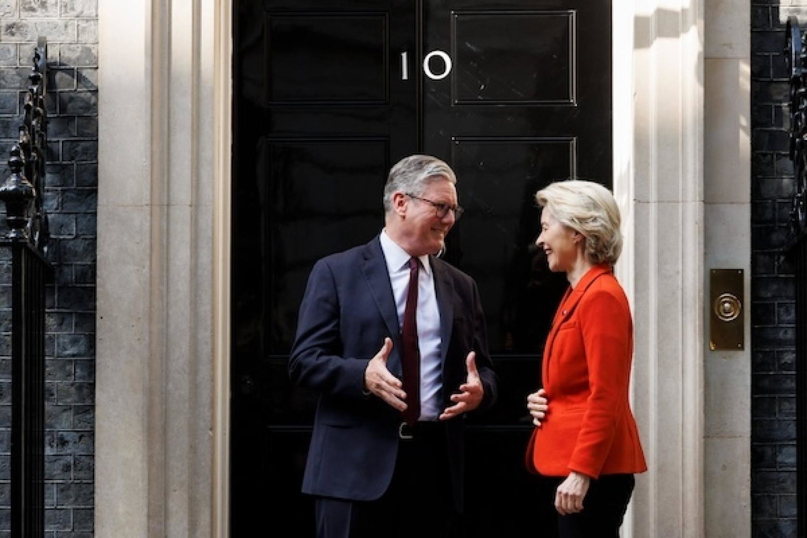 Keir Starmer, Ursula von der Leyen, n10