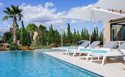 One of James Villas' holiday offerings