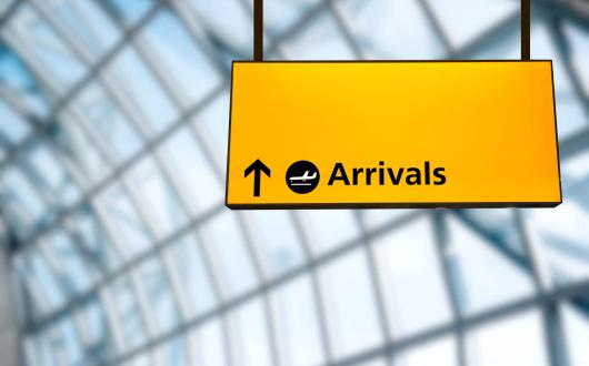 arrivals-sign-airport1.jpg