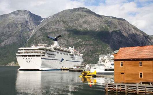 Eidfjord cruise Norway