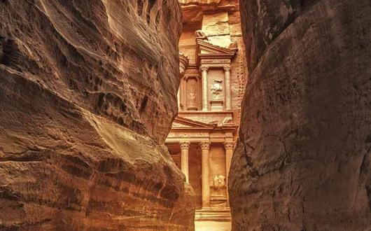 Petra Jordan canyon