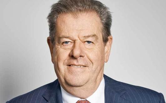 Peter Long Tui headshot