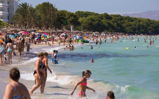 Mediterranean beach ThinkstockPhotos 482630630