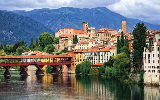 Verona over the river iStock_77756259
