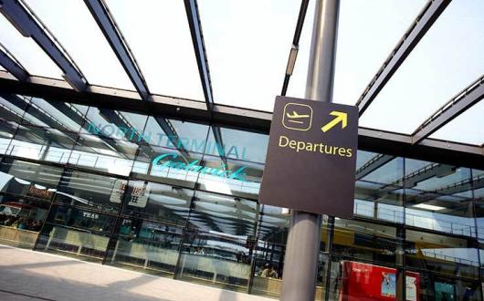 Gatwick north terminal upper forecourt